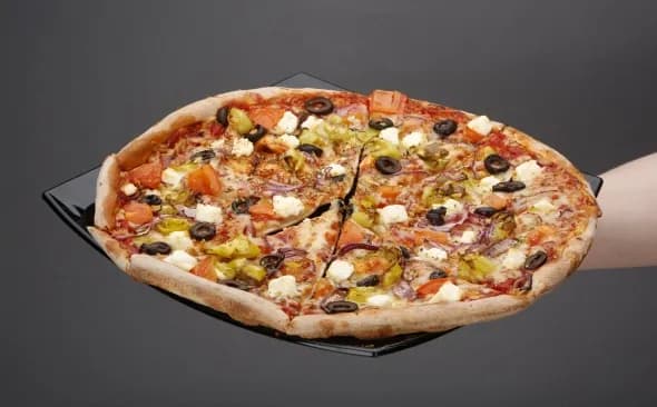 Ile waży pizza 40 cm? Zaskakujące różnice w wadze i porcjach
