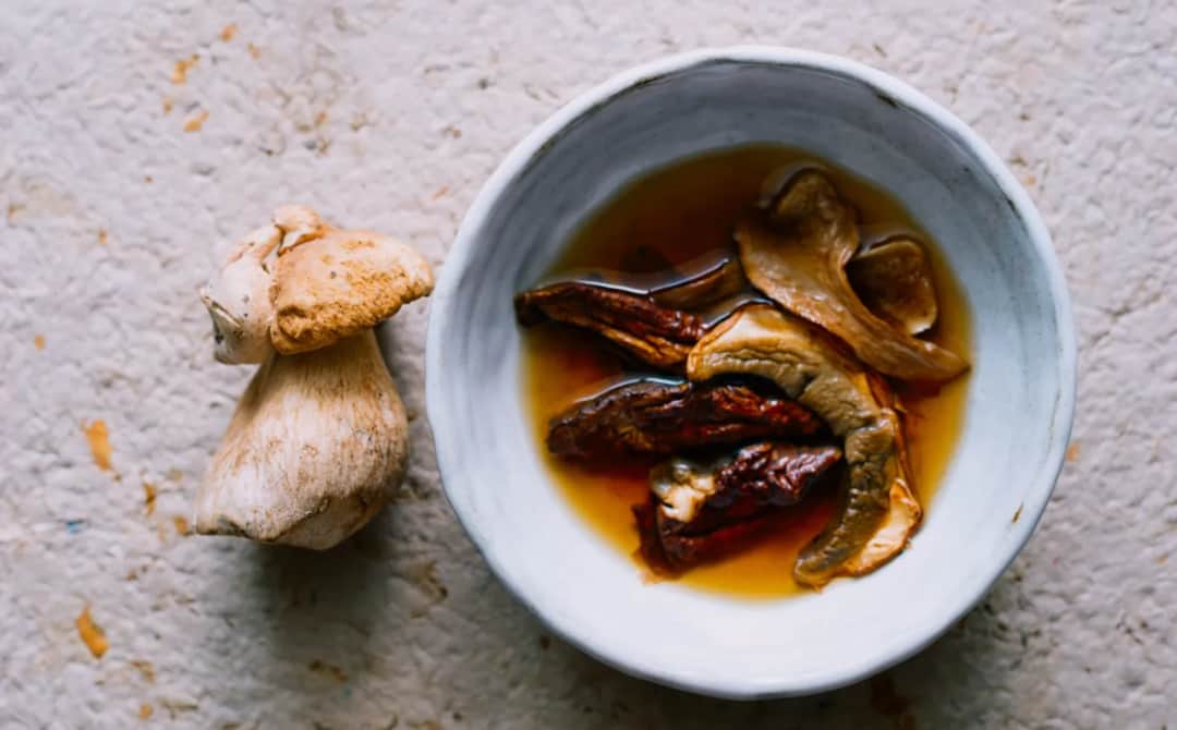 Jak gotować grzyby suszone w zupie, aby uniknąć błędów i uzyskać smak