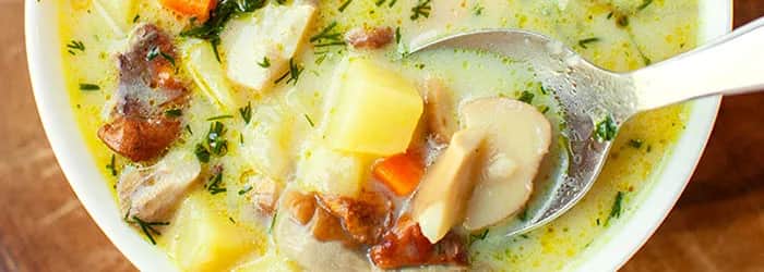 Jak zrobić zupę grzybową ze świeżych grzybów – prosty przepis na smakowitość